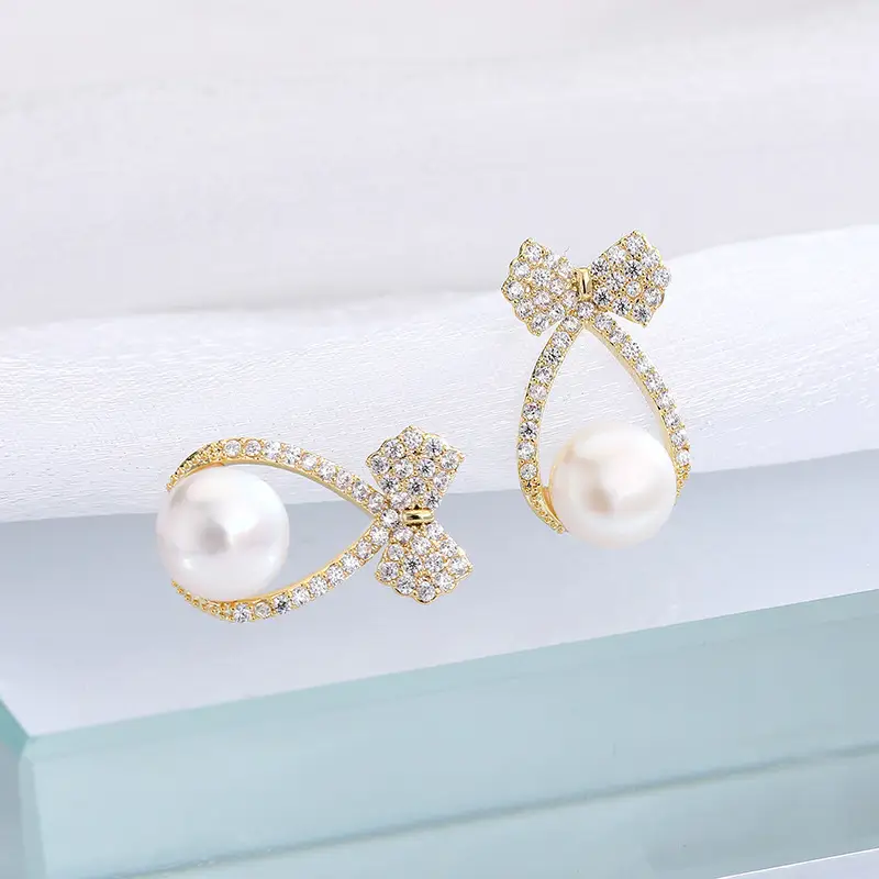 Bow Sparkles Gold Earrings