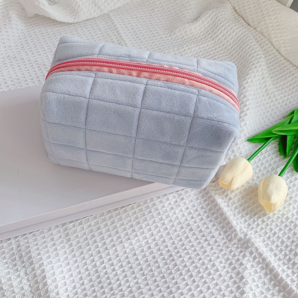 Women Zipper Fur Cosmetic Bag