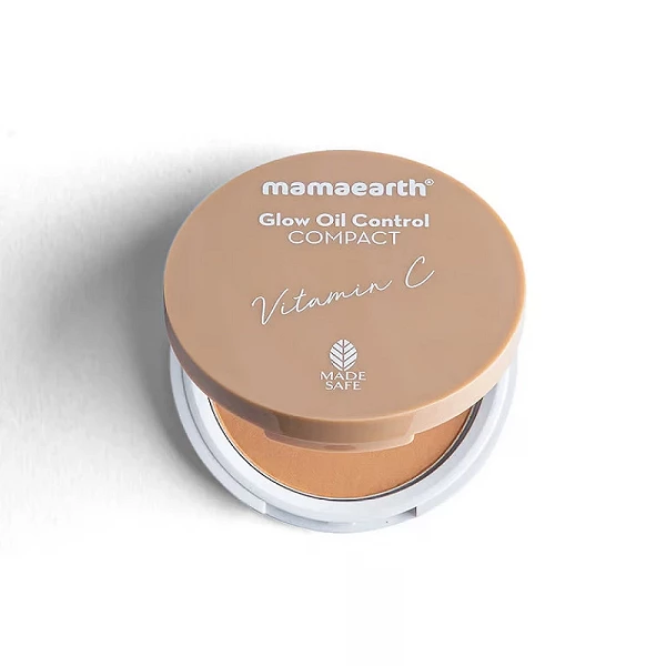 Mamaearth Glow Oil Control Compact