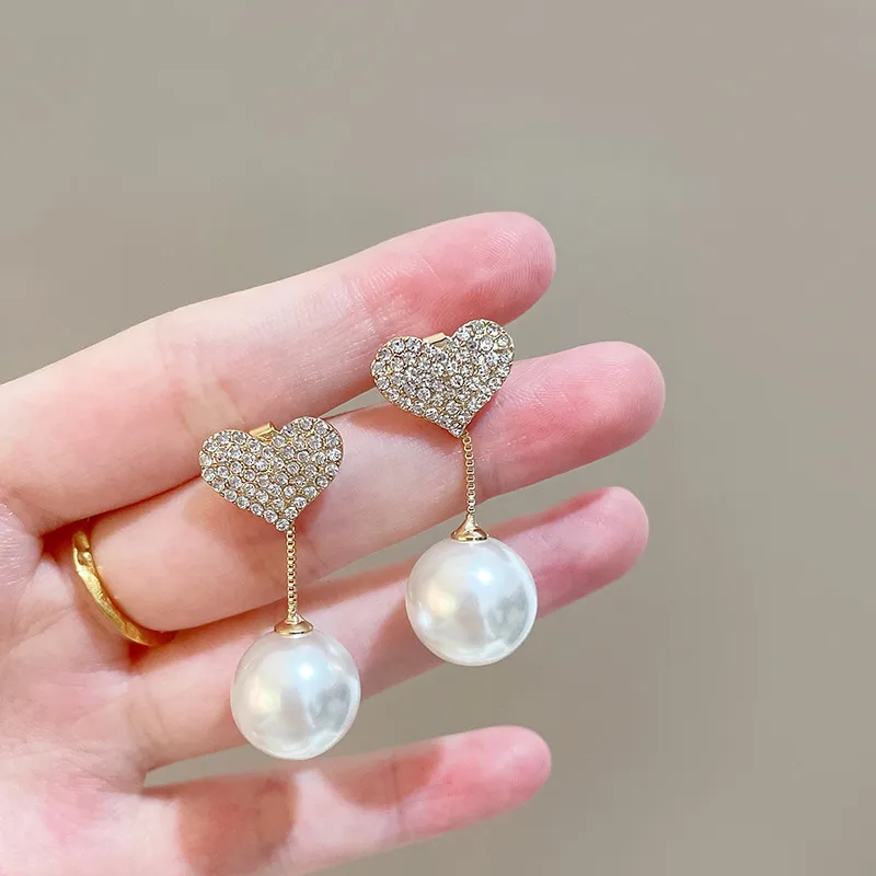 Pearl Heart Drop Earring