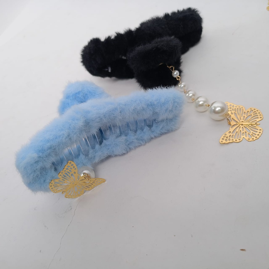  Plush Dangling Butterfly Clutcher