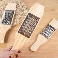 Small wooden vegetable cutter
