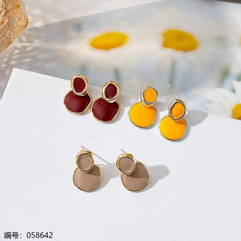 Sweet Temperament Silver Needle Earrings
