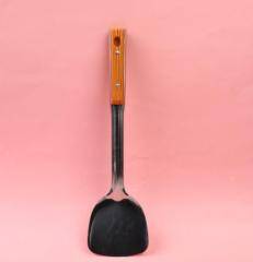 Double spike shovel