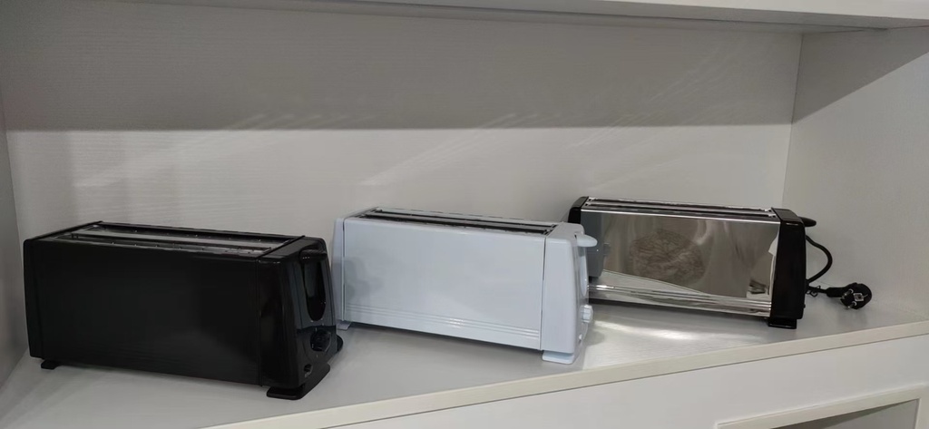 Multi-Function 4-Slice Bread Maker