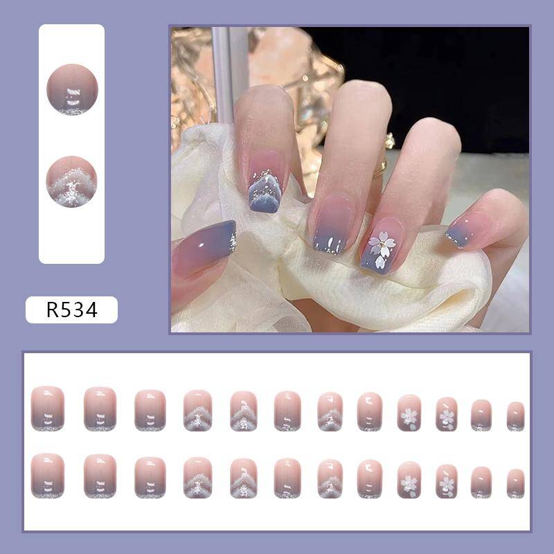 Press-On Nails R534