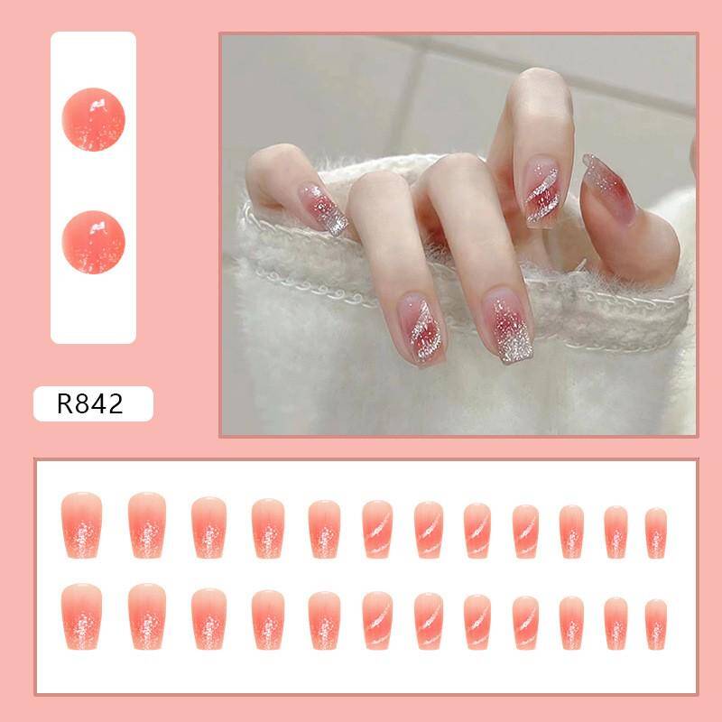Press-On Nails R842