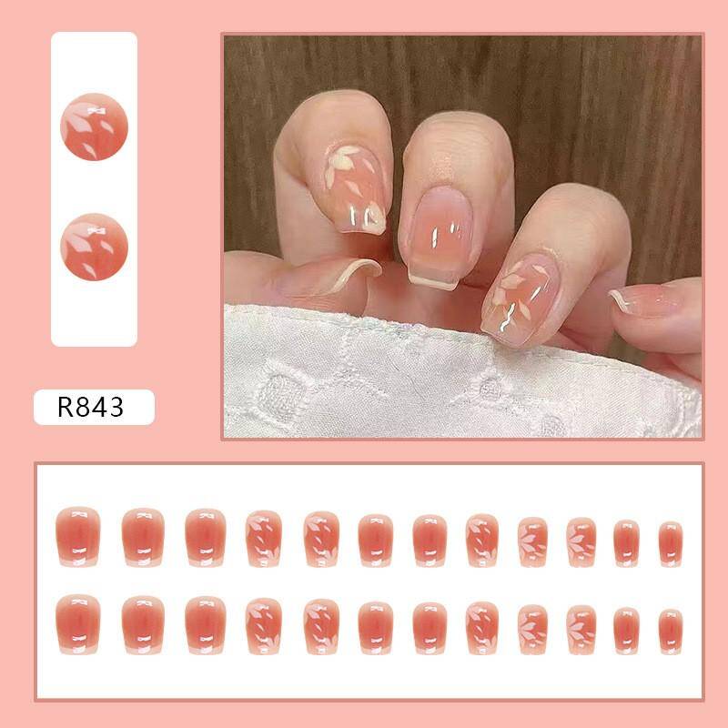 Press-On Nails R843
