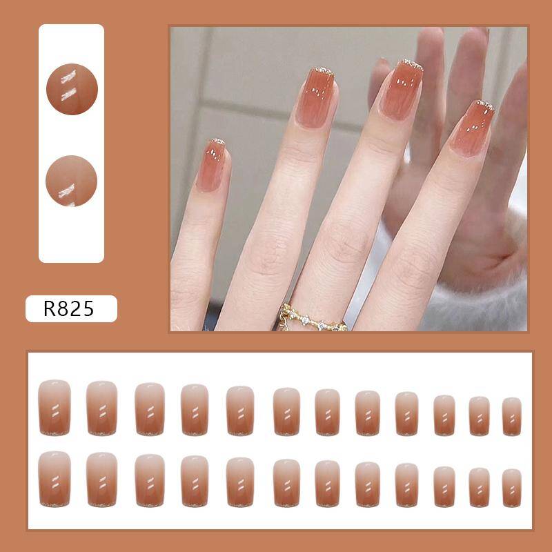 Press-On Nails R825