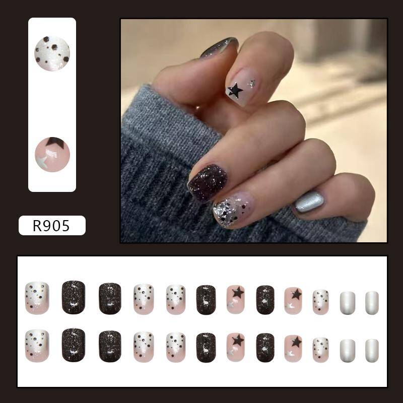 Press-On Nails R905