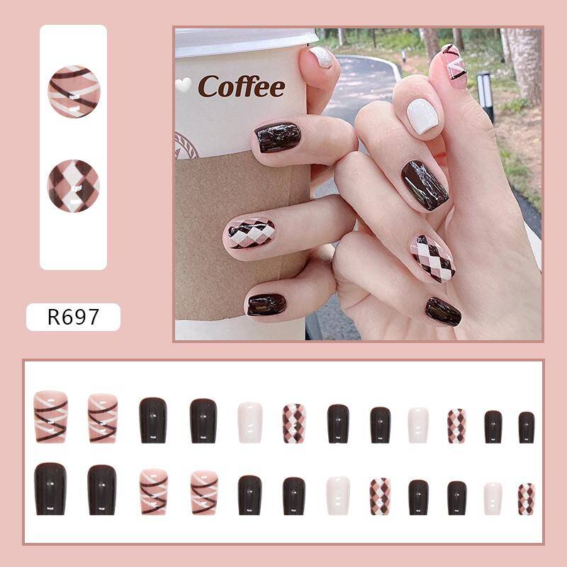 Press-On Nails R697