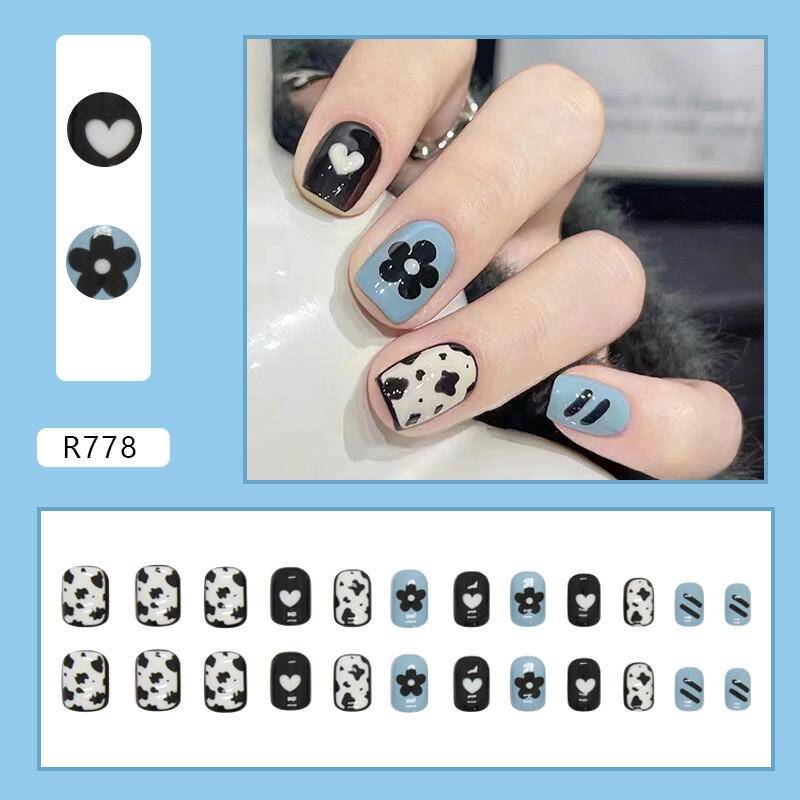 Press-On Nails R778