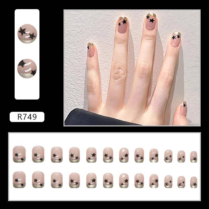 Press-On Nails R749