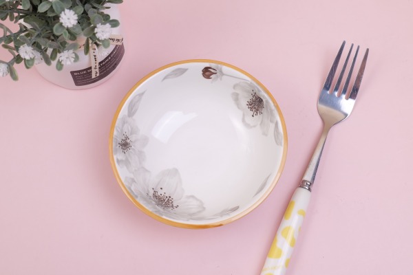 4.5 reverse-edge dish with flower and leaf pattern