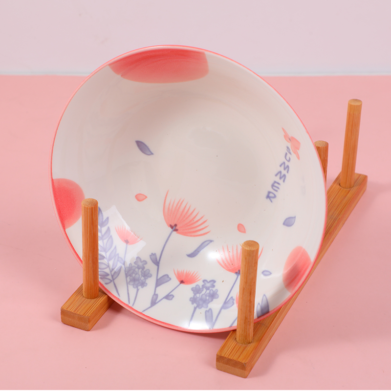 7 Pottery bowls in a variety of colors