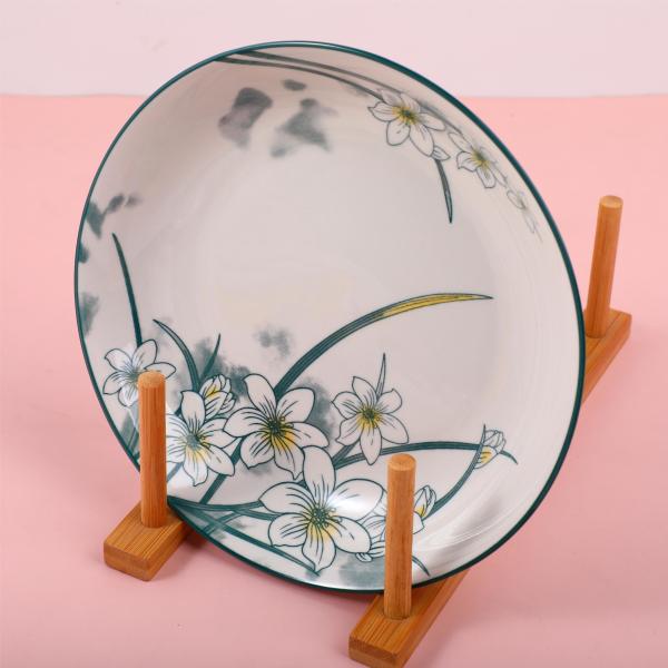 8.3 Dinner plates (68 Narcissus Flower)