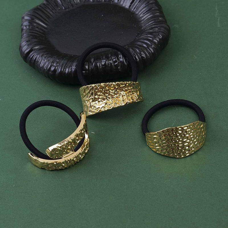 Golden fashionable elastic band - 15