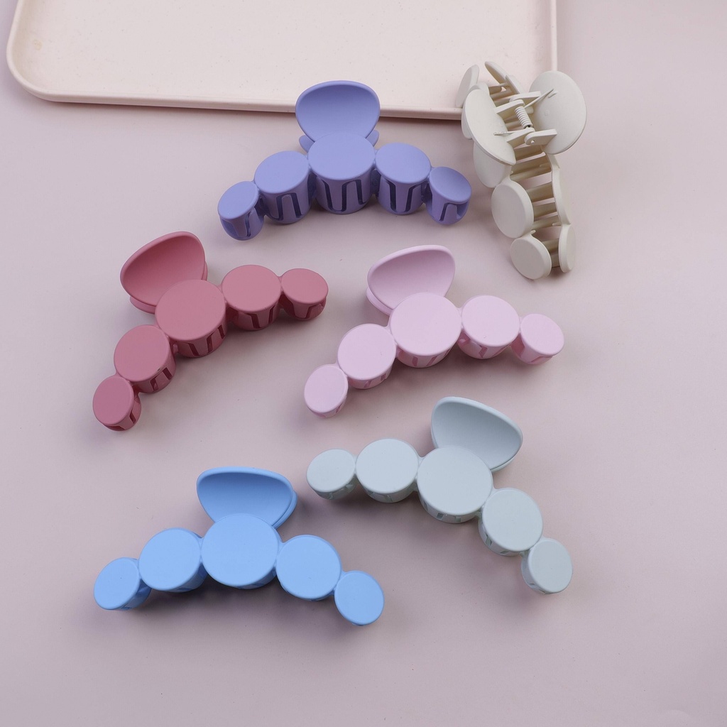 Randomly mixed macaron color nail clips