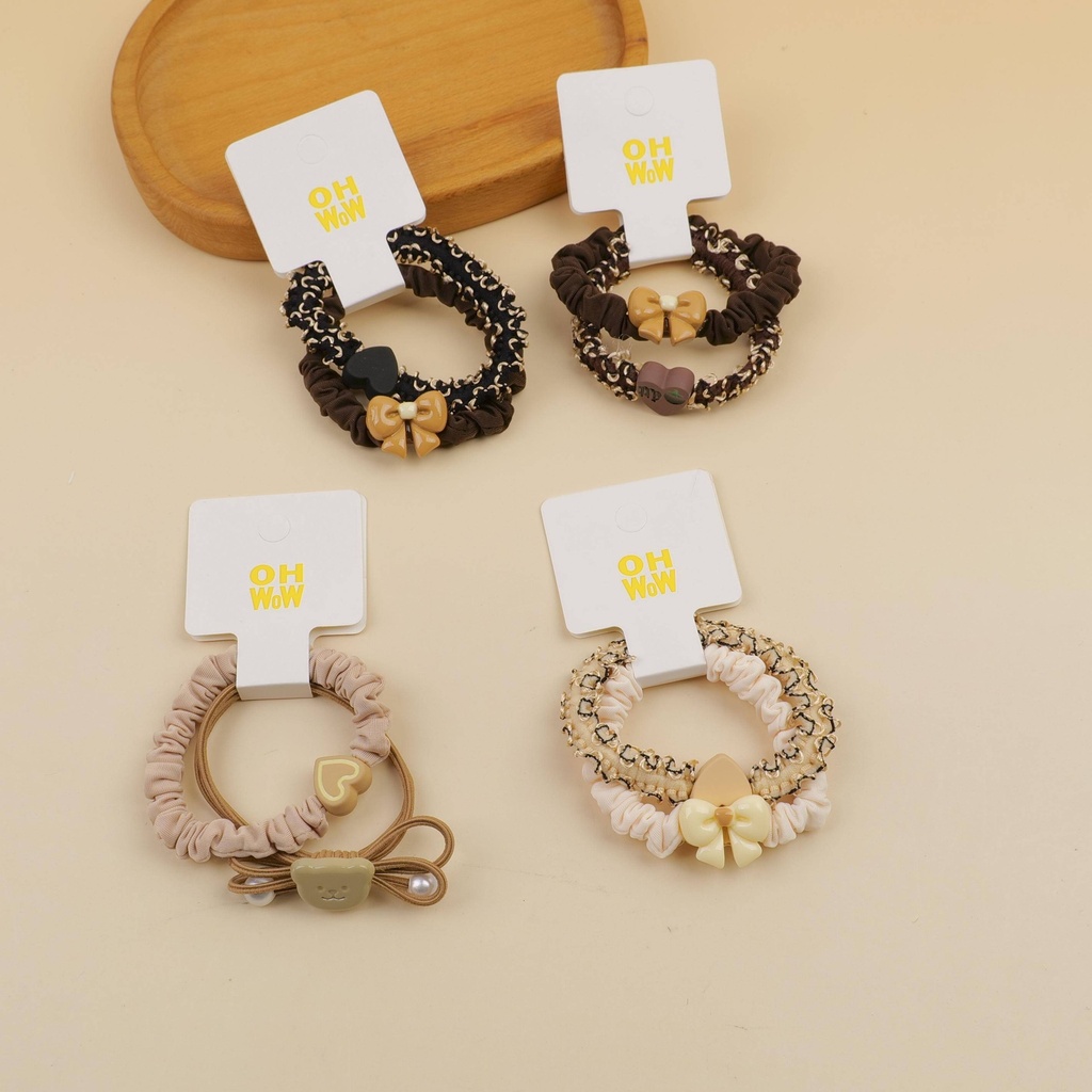 2 pcs of heart-shaped plastic ties - 4