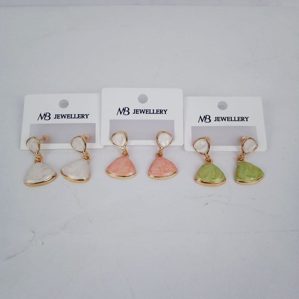 Shinig Jade Earring