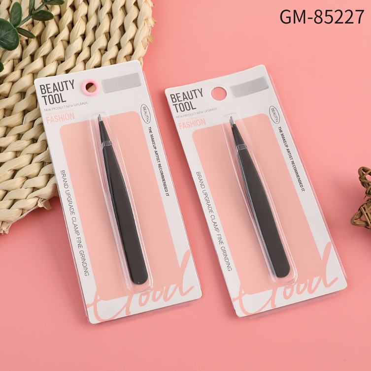 Chinese label GM-85227 Single black pointed eyebrow clip