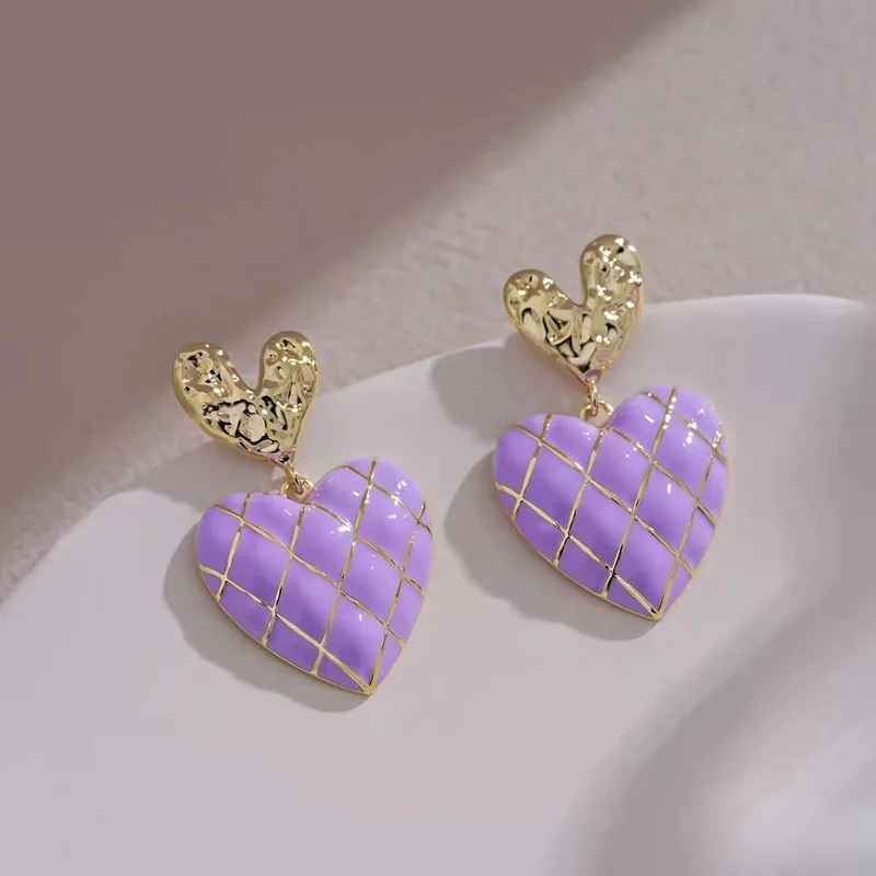  Purple Heart Earring - Amethyst Color Crystal 
