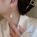 Pearl Majesty Drop Earring