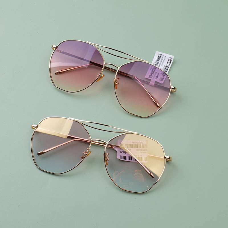 Fashion-Forward Unisex Sunglasses